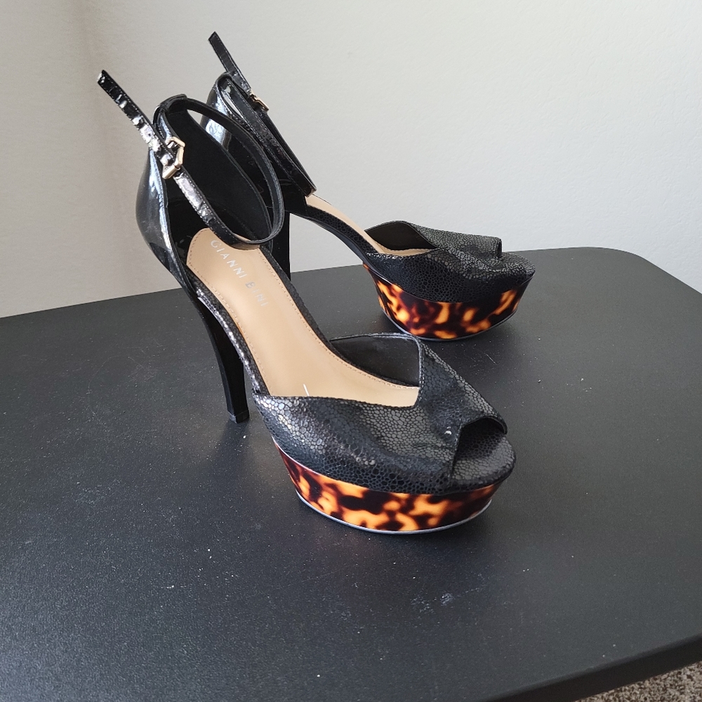 Gianni Bini 9.5 Black heels